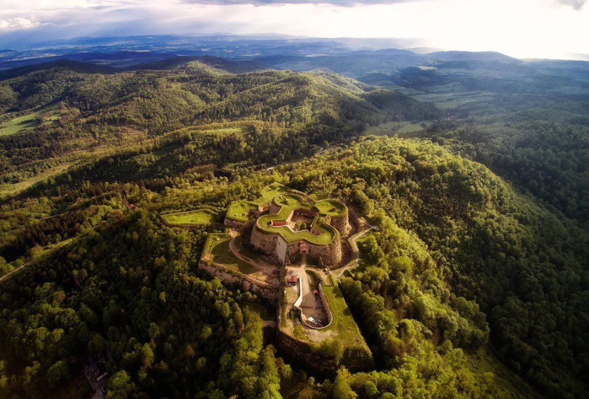 Fort Srebrna Góra, Poland